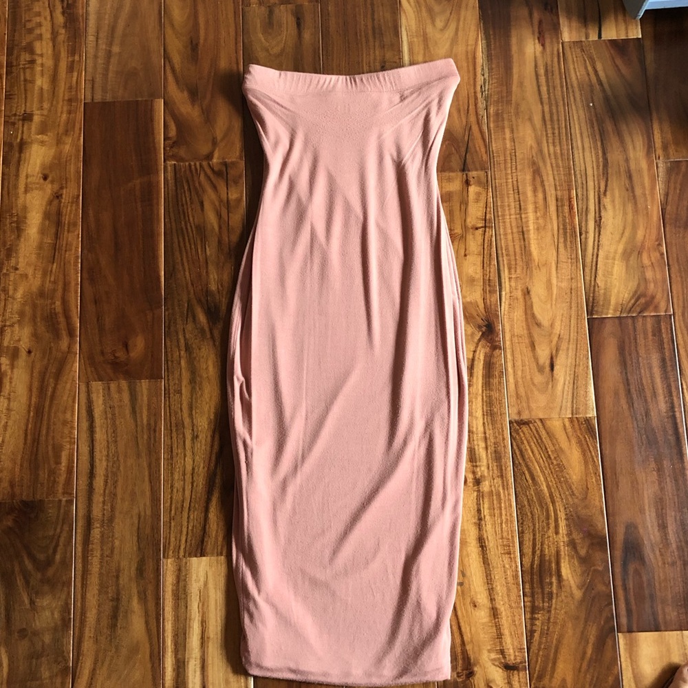 Strapless dress